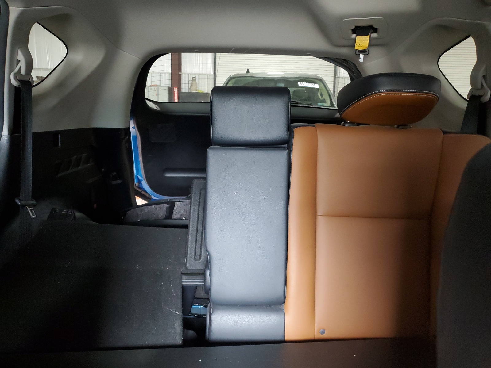 JTMDFREV6GD189443 2016 Toyota Rav4 Limited