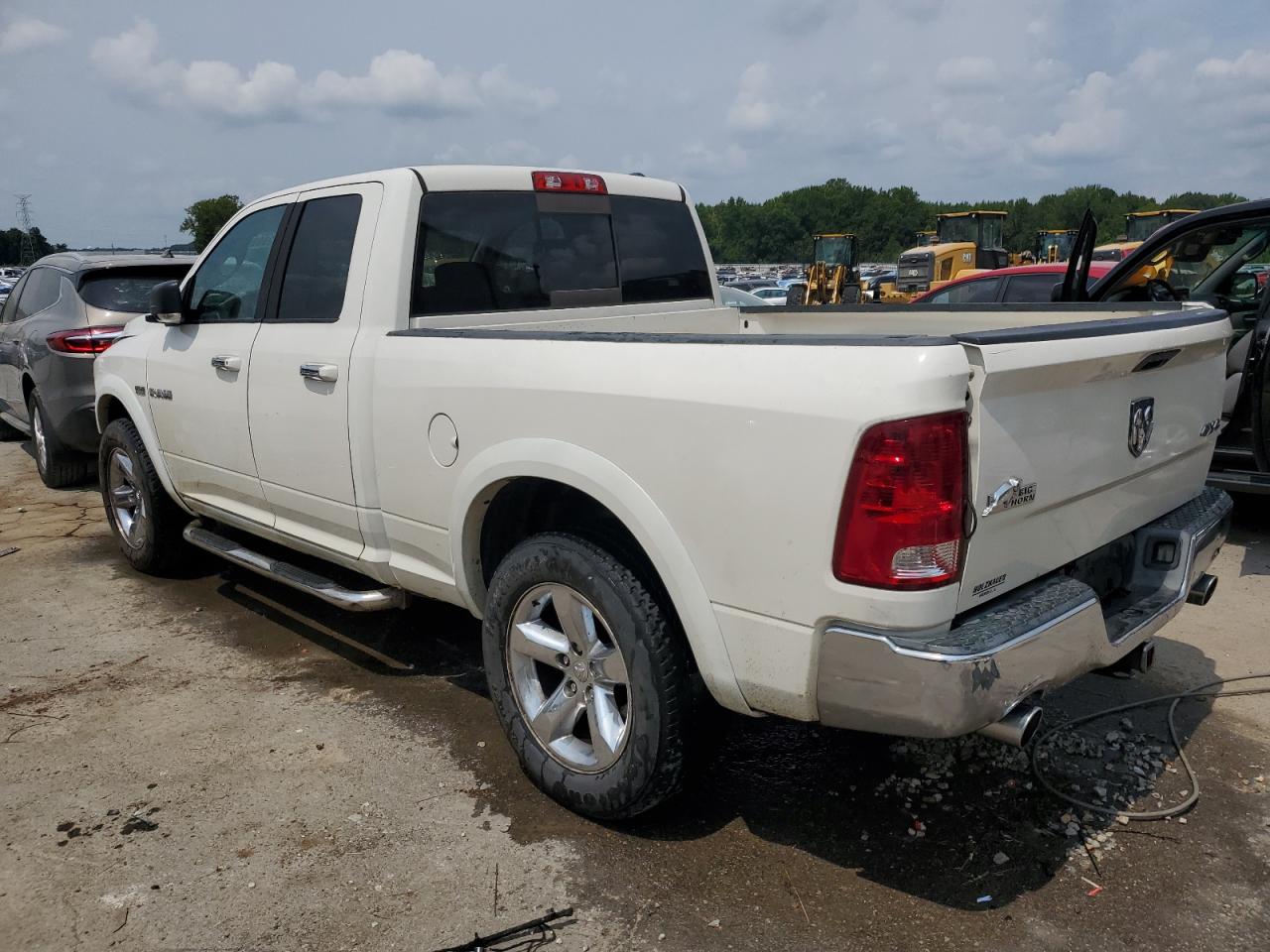 2009 Dodge RAM - Image 2