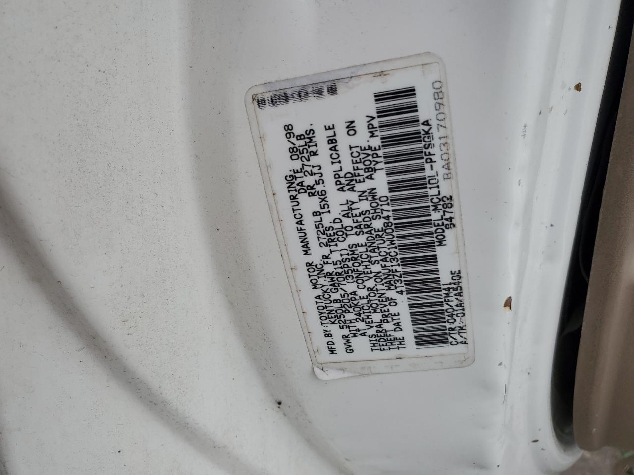1998 Toyota Sienna Le VIN: 4T3ZF13C1WU084710 Lot: 65163564