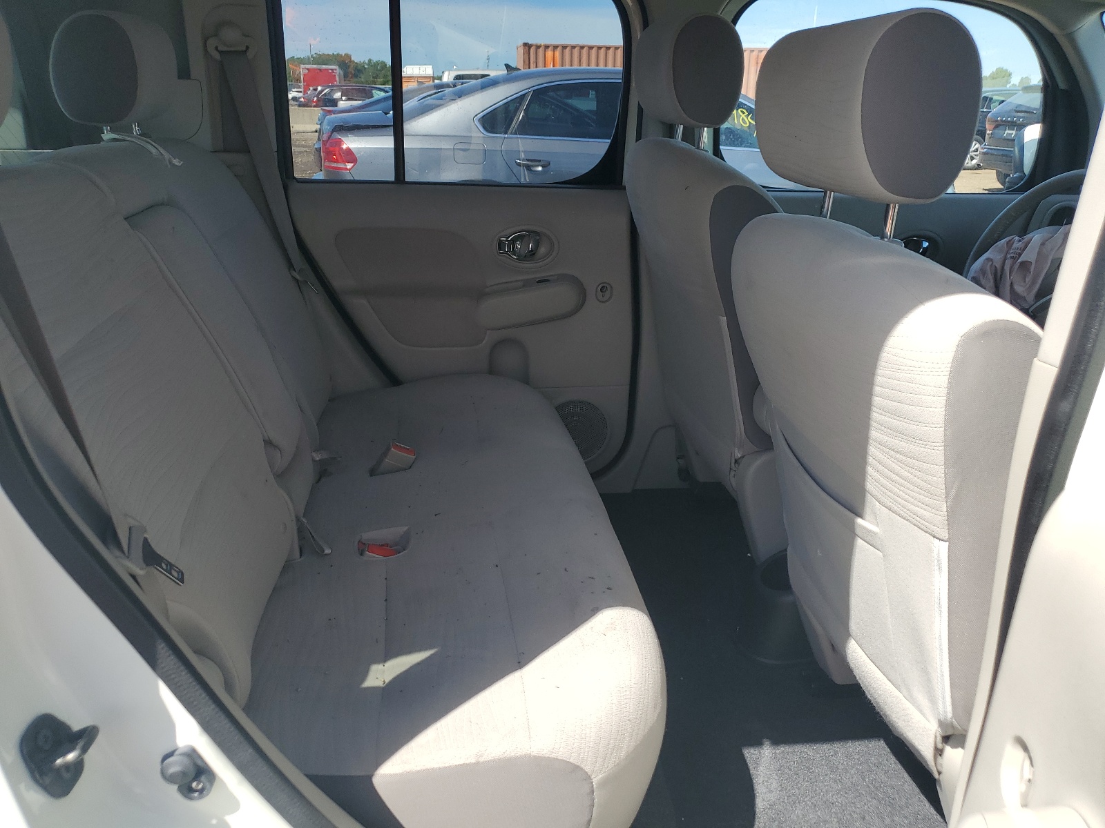 JN8AZ2KRXBT209317 2011 Nissan Cube Base