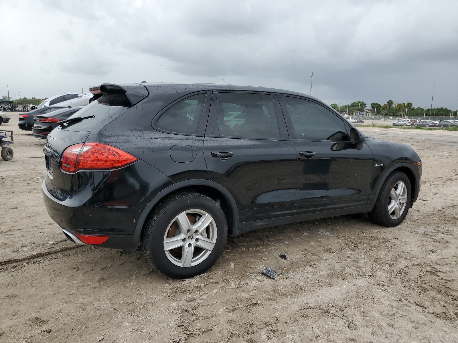 2012 Porsche Cayenne S Hybrid vin: WP1AE2A20CLA93251