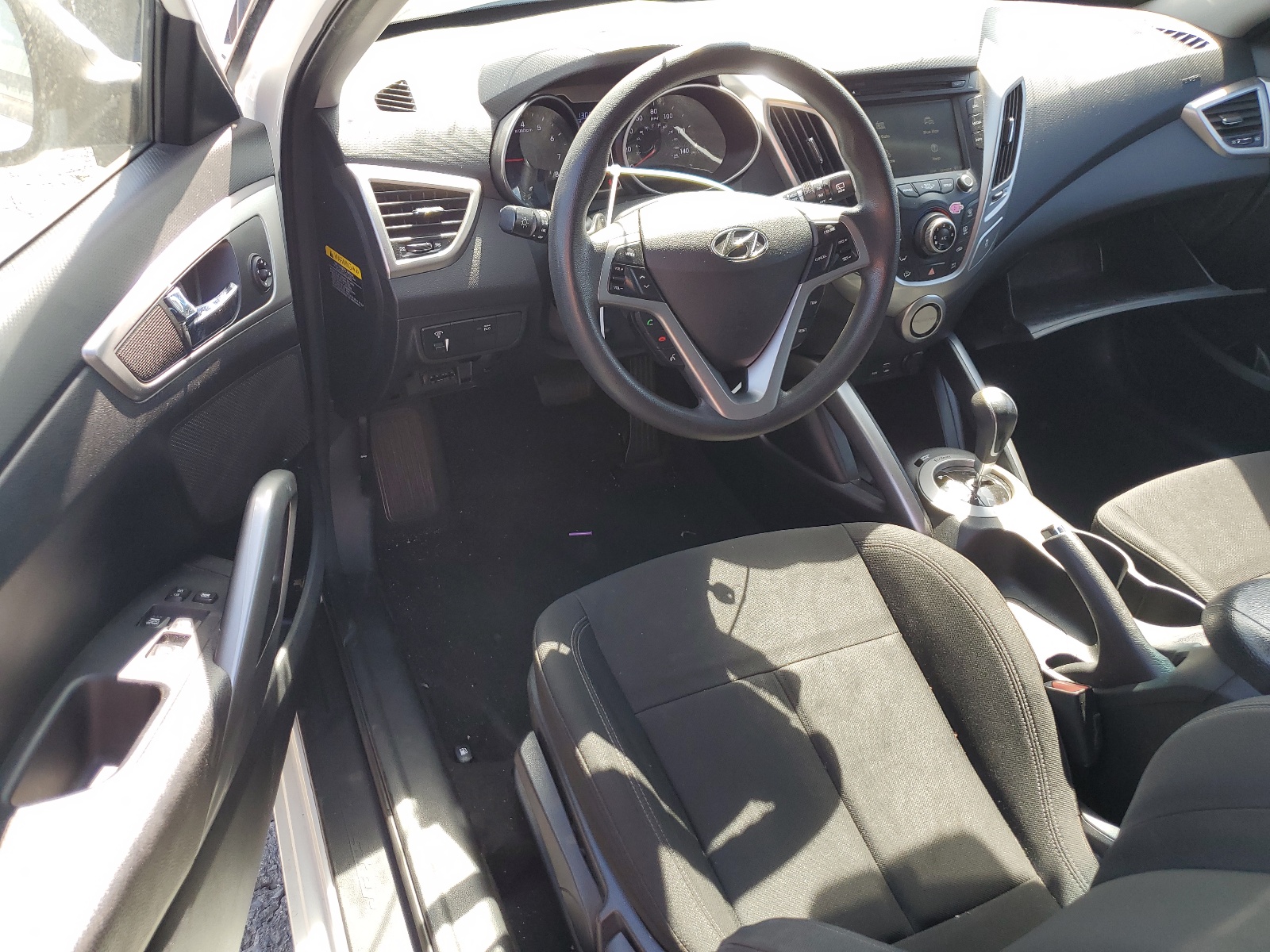 KMHTC6ADXGU258789 2016 Hyundai Veloster