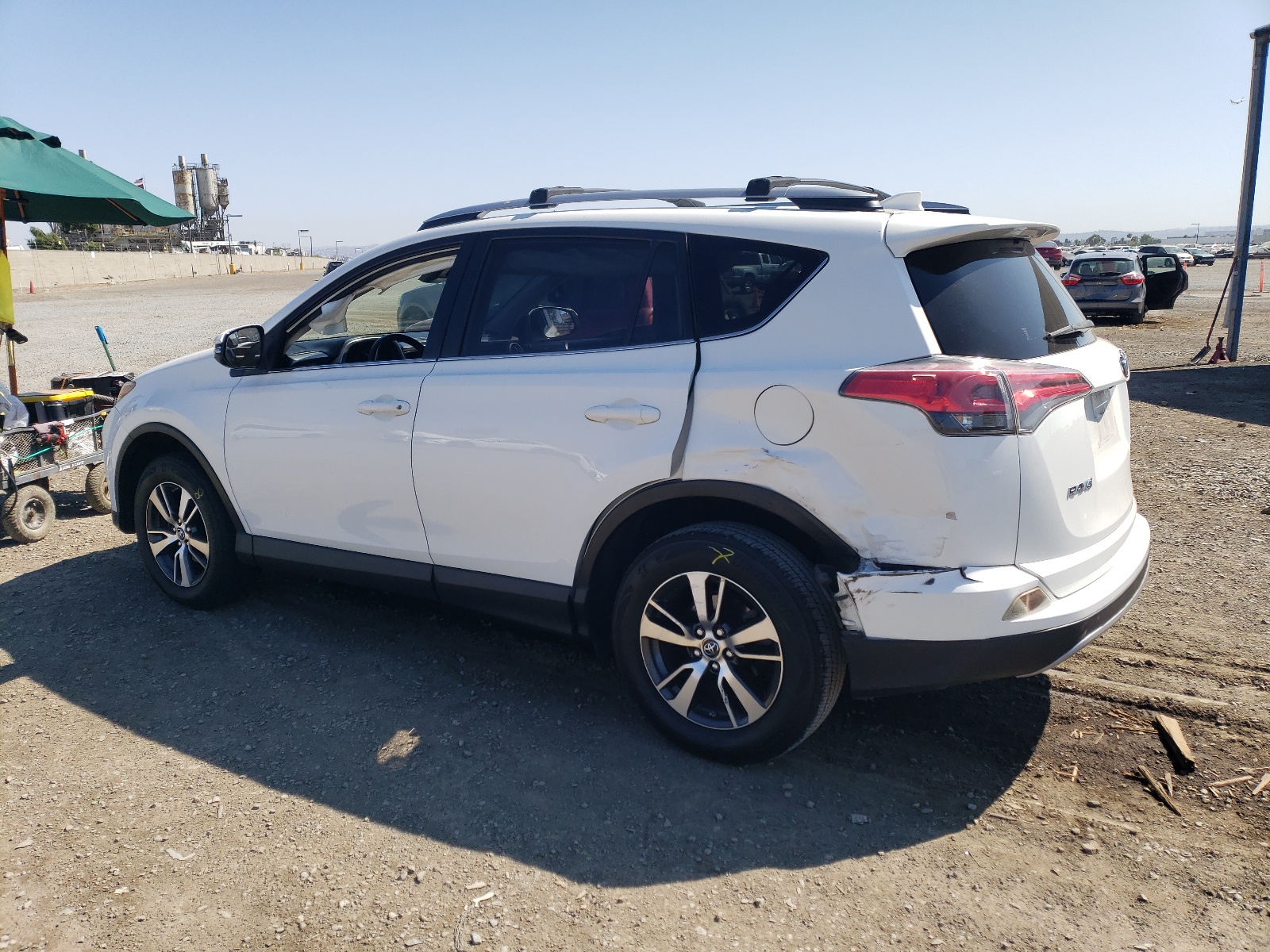 JTMWFREV0HD093253 2017 Toyota Rav4 Xle