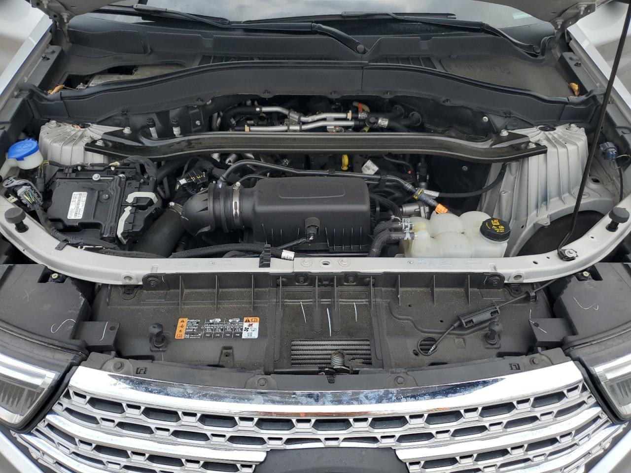2021 Ford Explorer - Image 12