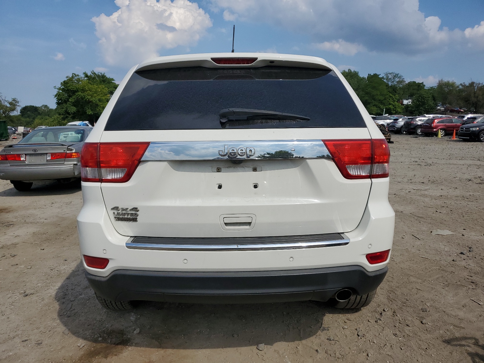 1J4RR5GG0BC550288 2011 Jeep Grand Cherokee Limited