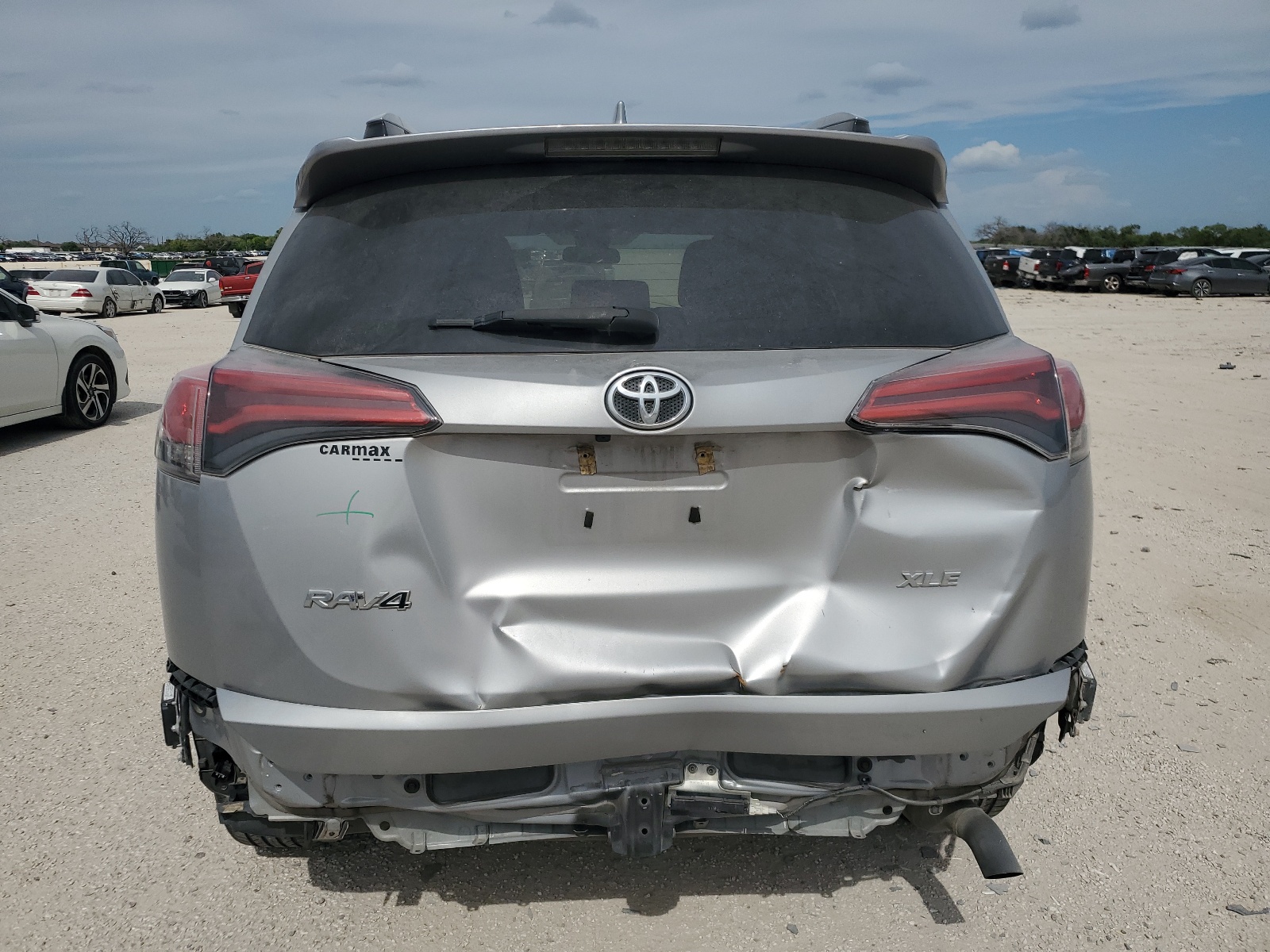 2T3WFREV6HW404901 2017 Toyota Rav4 Xle