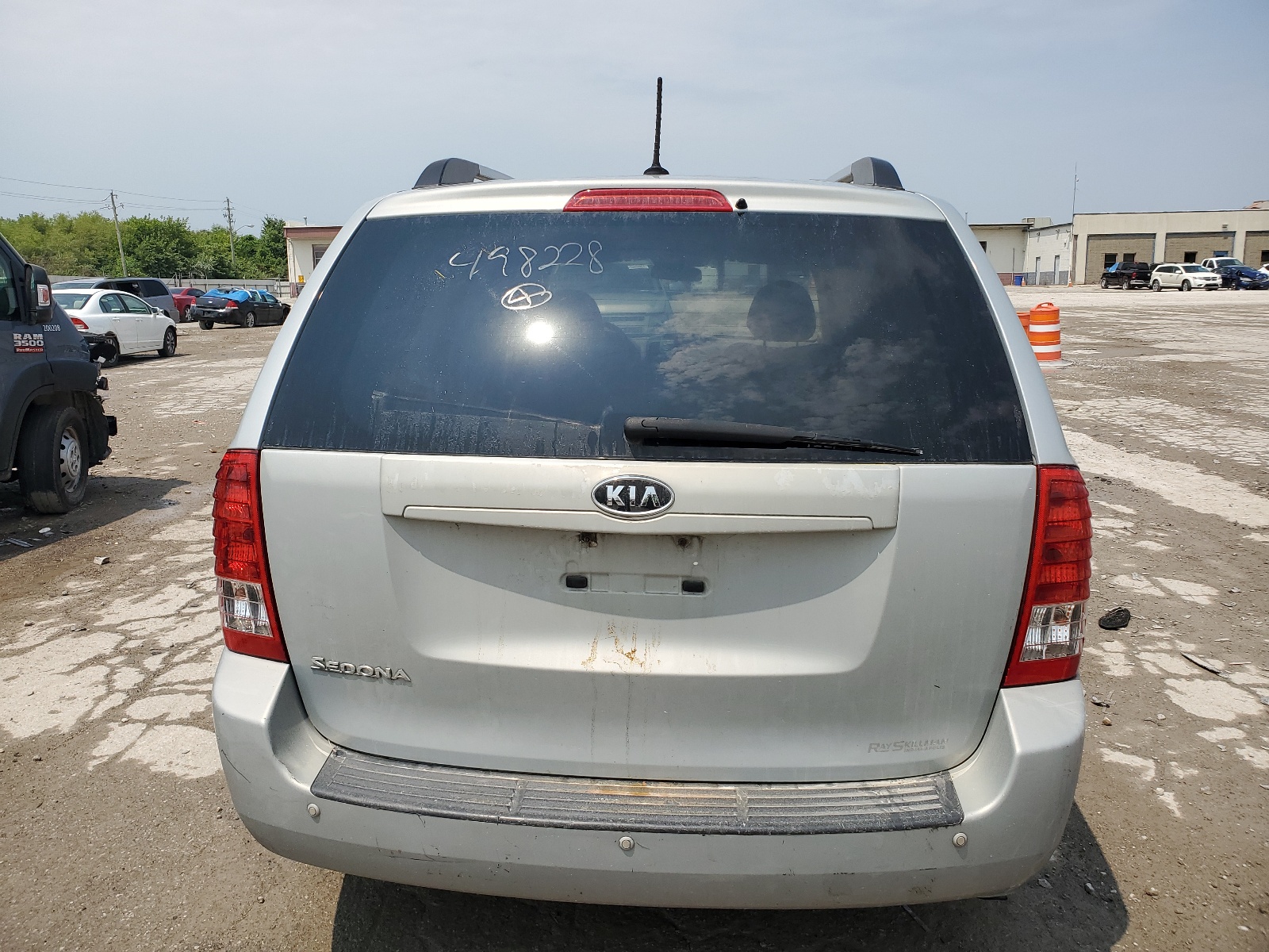 KNDMG4C79C6498228 2012 Kia Sedona Lx