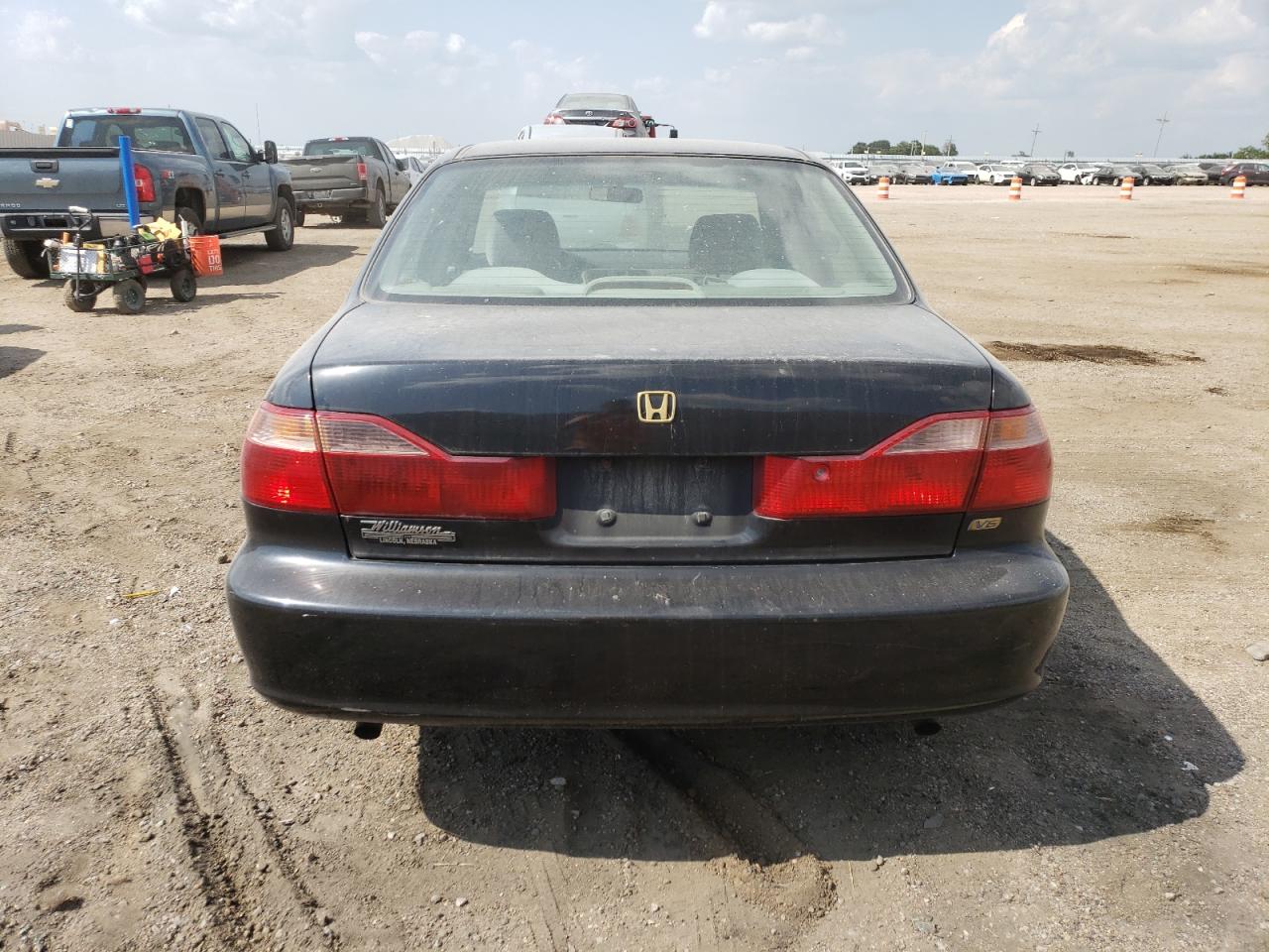 1999 Honda Accord Lx VIN: 1HGCG1648XA026733 Lot: 63630304