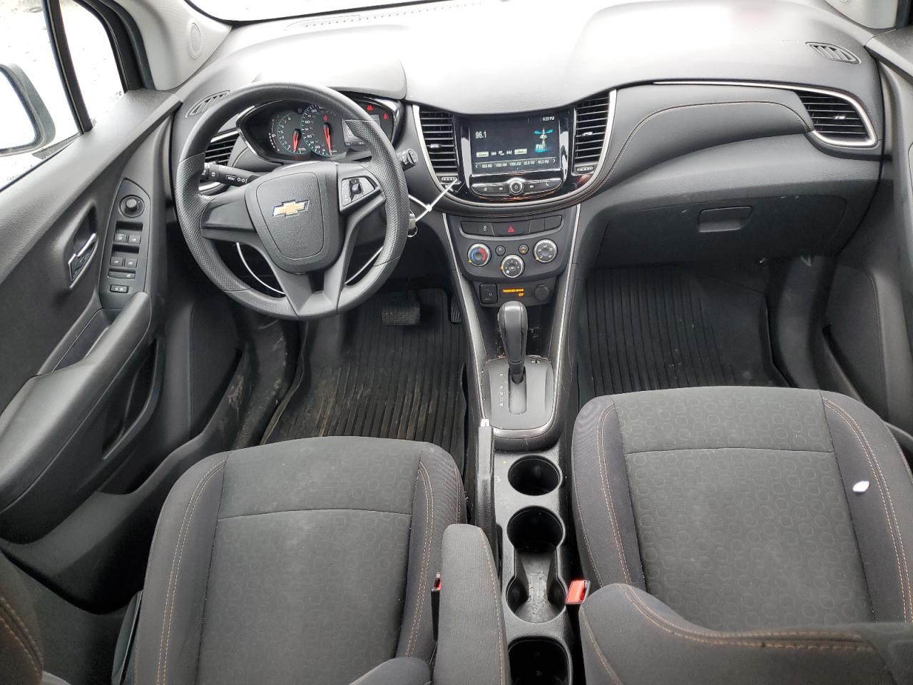 2017 Chevrolet Trax Ls VIN: 3GNCJKSB8HL247731 Lot: 63950684