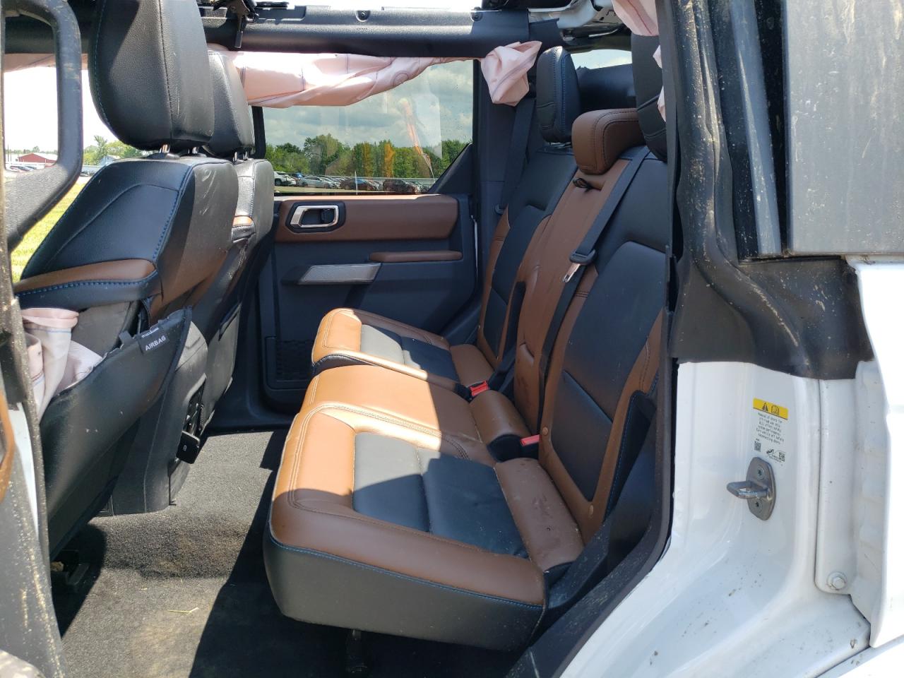 2023 Ford Bronco Base VIN: 1FMDE5BH3PLB95793 Lot: 64895674