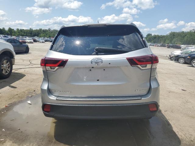  TOYOTA HIGHLANDER 2019 Srebrny