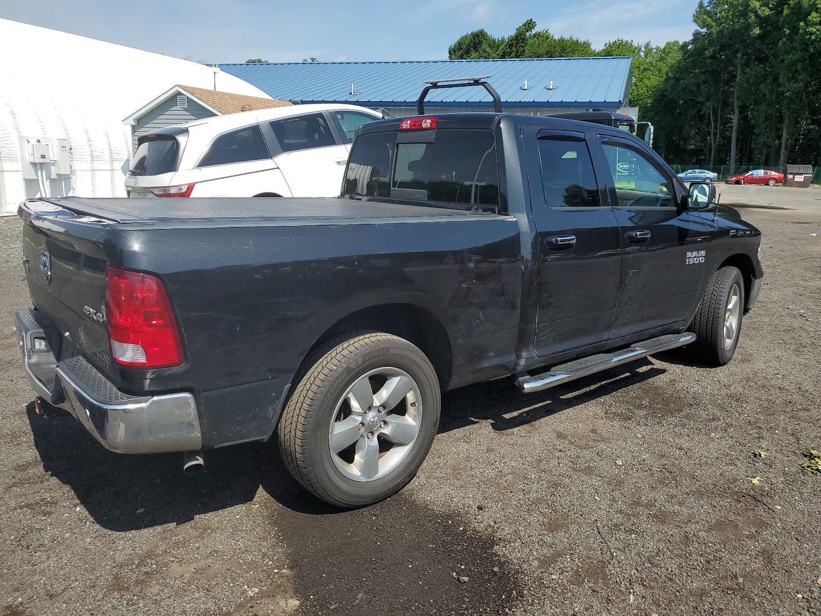 1C6RR7GG1JS170096 2018 Ram 1500 Slt