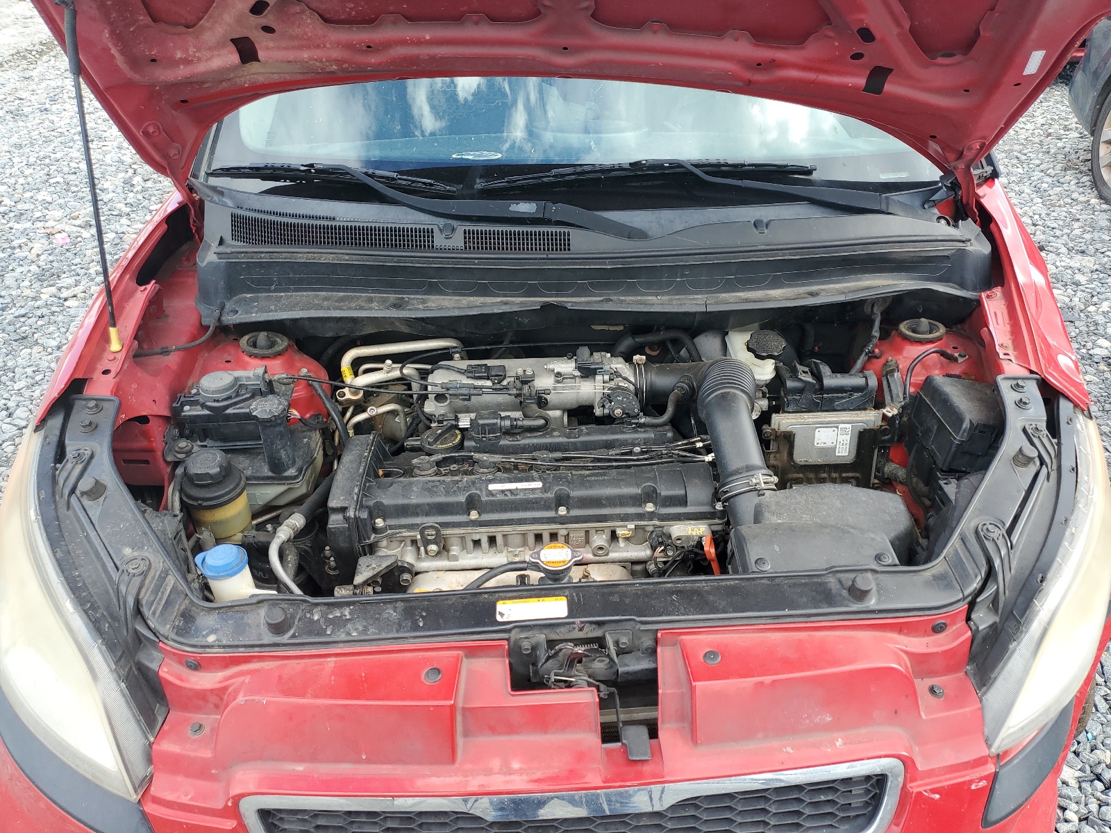 KNDJT2A2XB7261895 2011 Kia Soul +