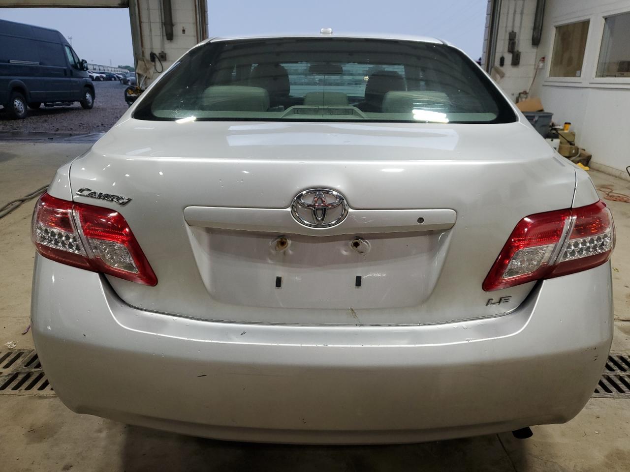 4T1BF3EK0BU667337 2011 Toyota Camry Base