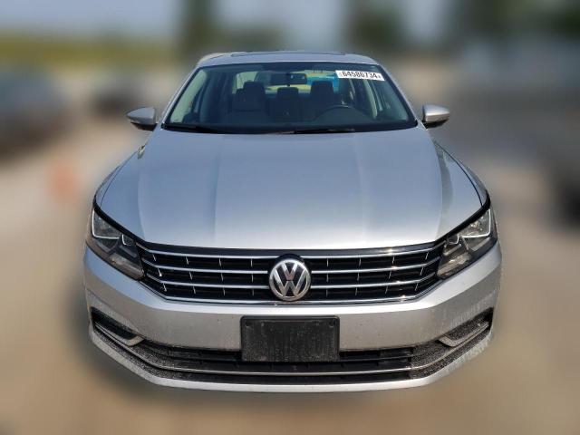  VOLKSWAGEN PASSAT 2016 Сріблястий