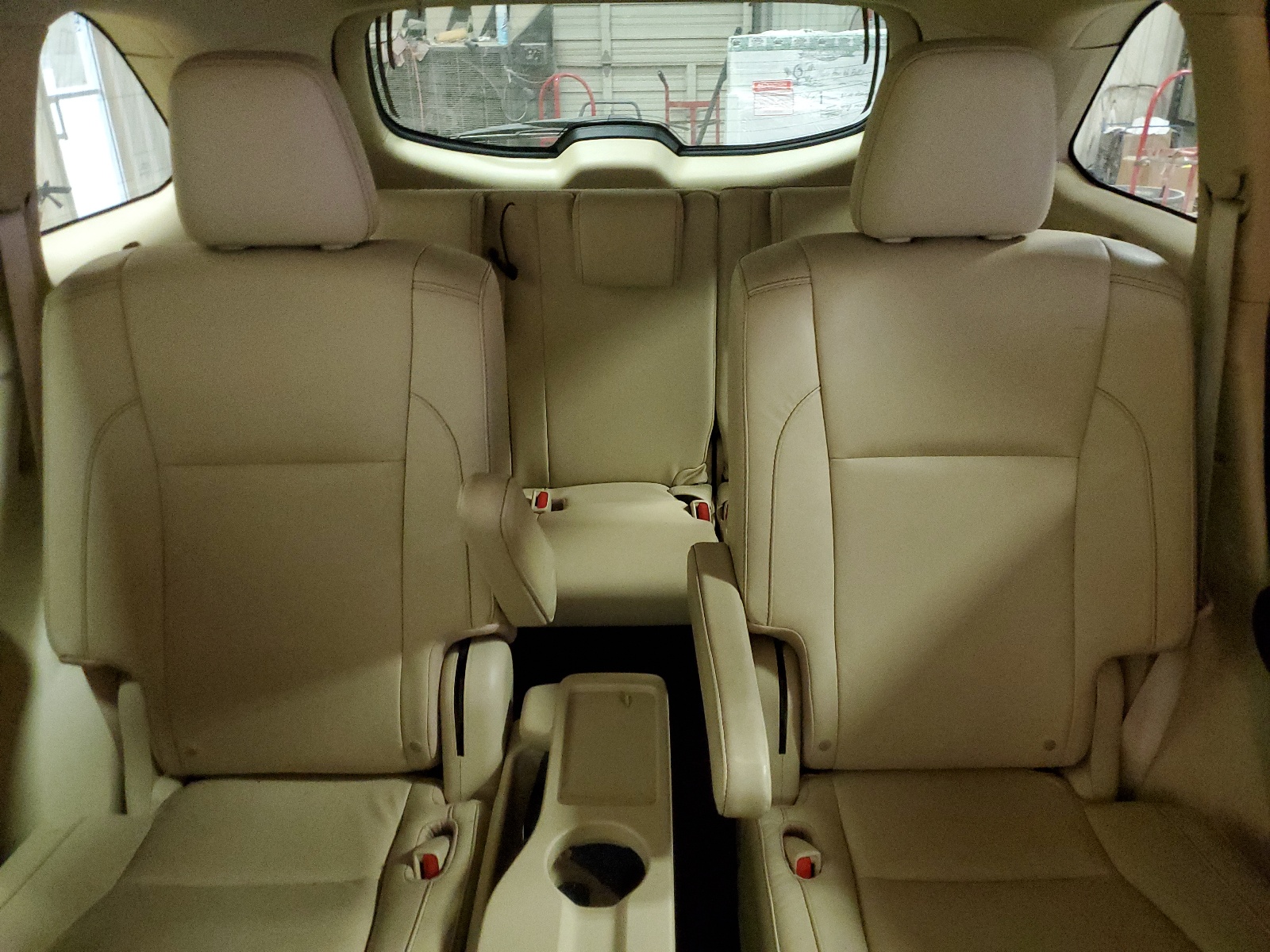 5TDKKRFH8GS168075 2016 Toyota Highlander Xle