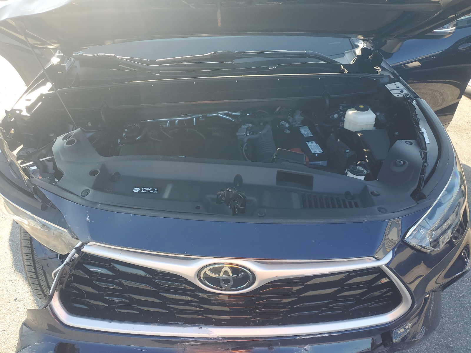 5TDGZRBHXMS544682 2021 Toyota Highlander Xle