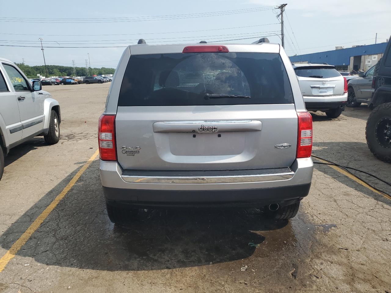 1C4NJRFB1GD651026 2016 Jeep Patriot Latitude