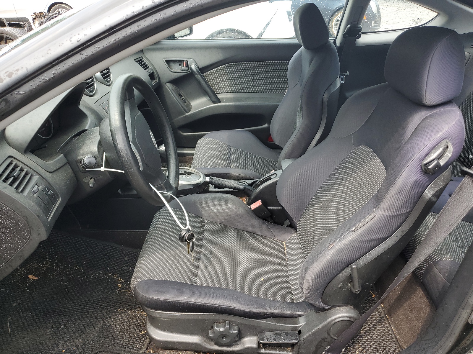 KMHHM65D46U189447 2006 Hyundai Tiburon Gs