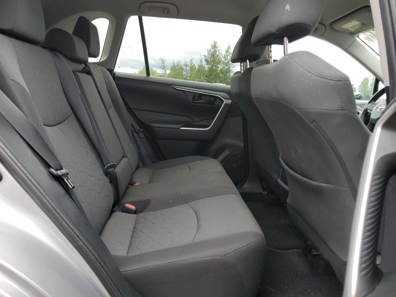 2020 Toyota Rav4 Le VIN: 2T3B1RFV3LW098714 Lot: 62871254