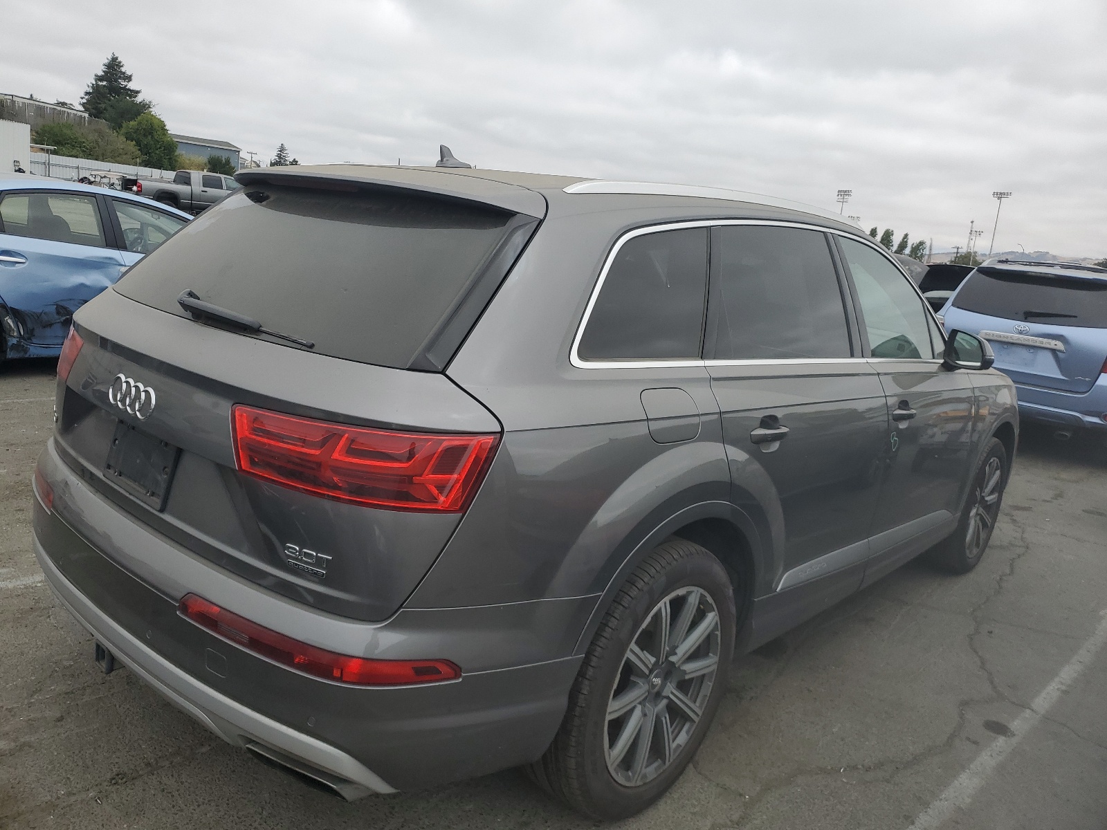 2017 Audi Q7 Prestige vin: WA1VAAF7XHD031784