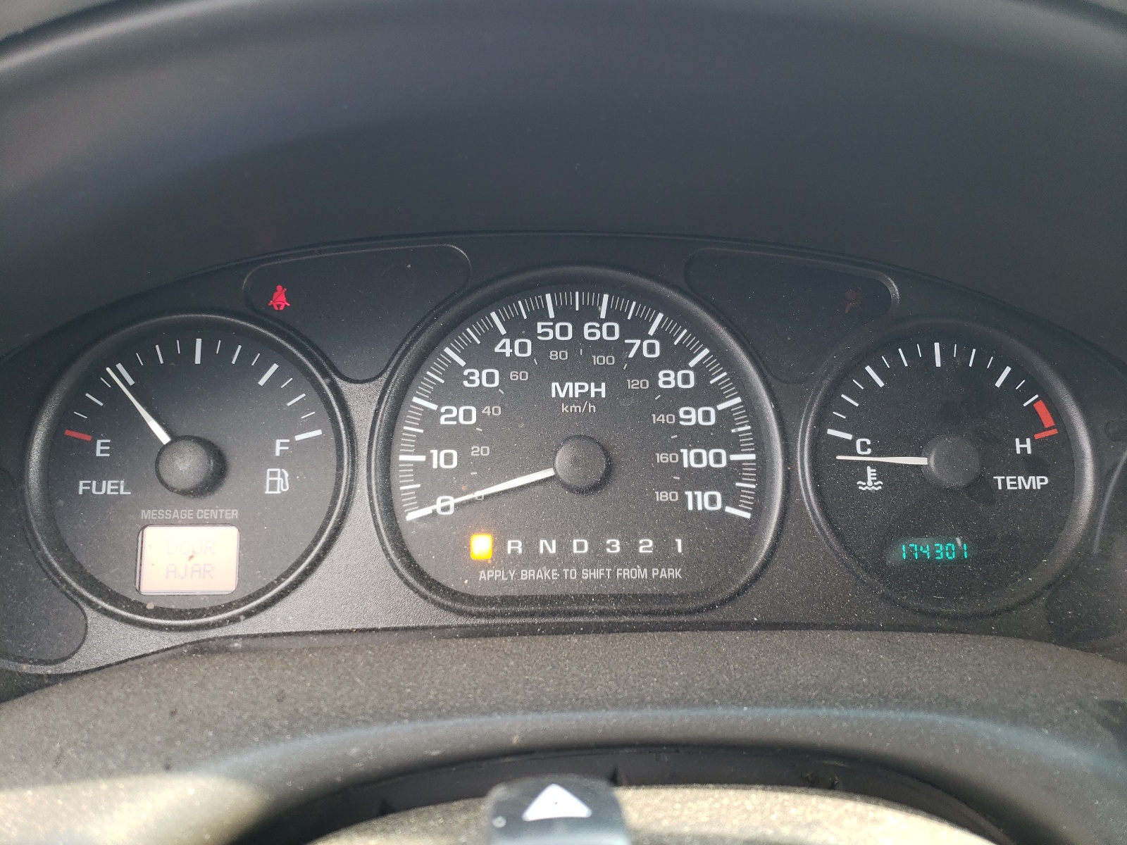 1GNDX13E0YD333546 2000 Chevrolet Venture Luxury