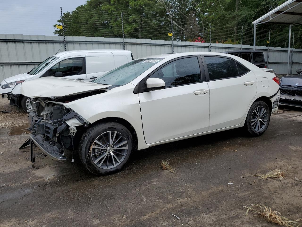 5YFBURHE7HP613316 2017 TOYOTA COROLLA - Image 1