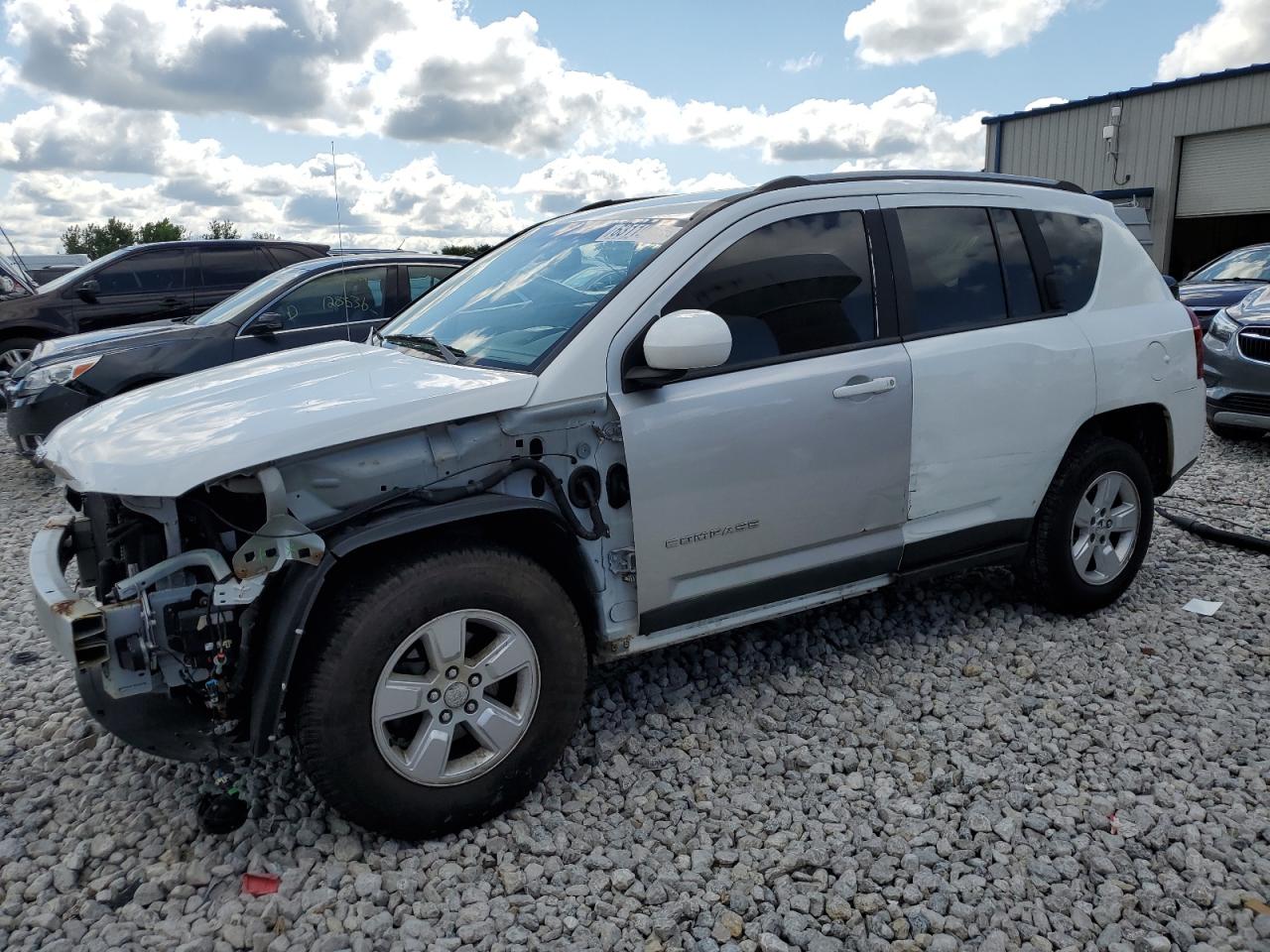 2017 Jeep Compass Latitude VIN: 1C4NJCEA8HD116170 Lot: 63119534