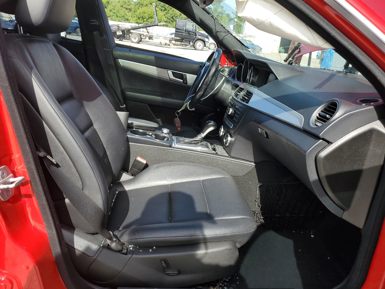 WDDGF4HB7CR230943 2012 Mercedes-Benz C 250