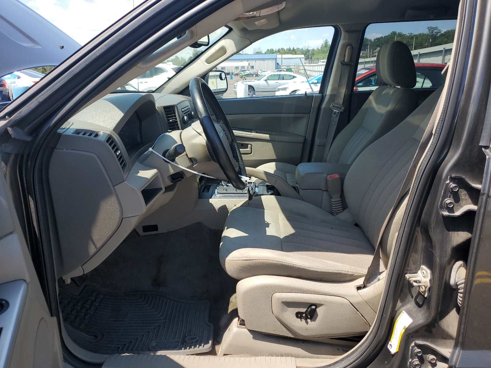 1J4GR48K56C196777 2006 Jeep Grand Cherokee Laredo