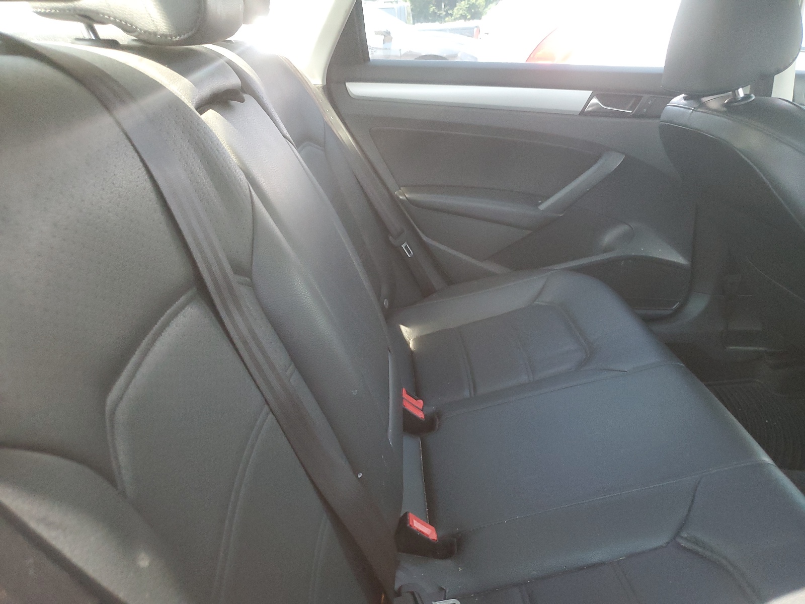 1VWBP7A3XCC086343 2012 Volkswagen Passat Se