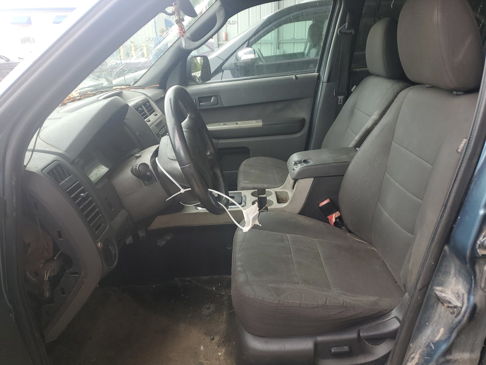1FMCU0D78BKB85605 2011 Ford Escape Xlt