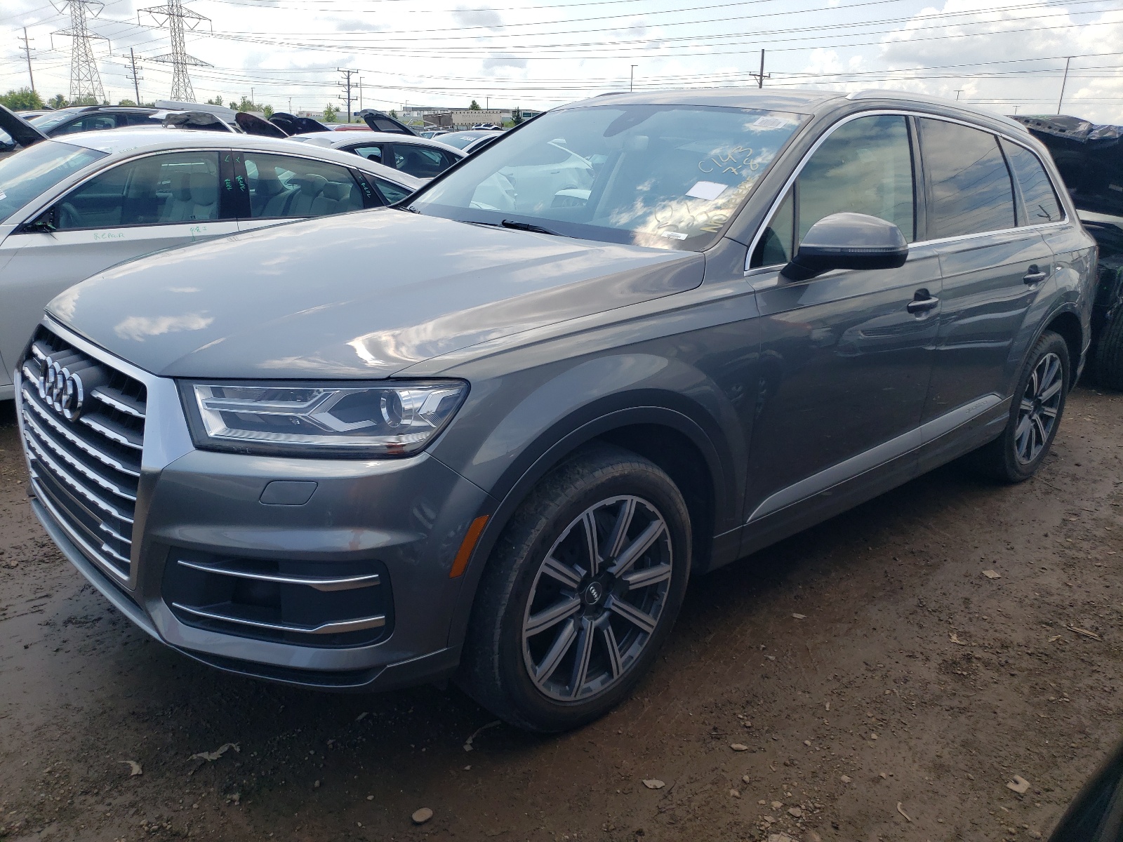 2017 Audi Q7 Premium Plus vin: WA1LABF77HD019511