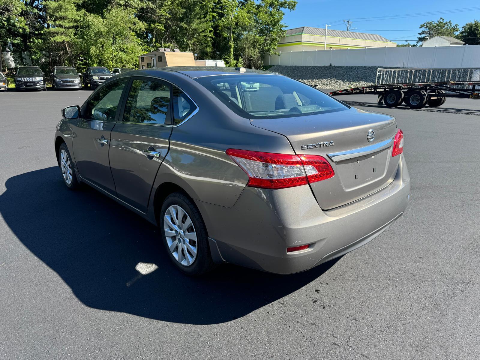 2015 Nissan Sentra S vin: 3N1AB7AP6FY269740