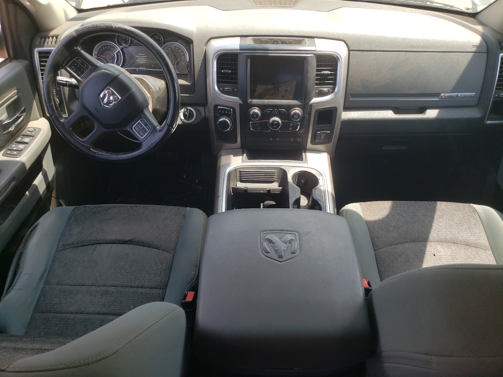 1C6RR6LT2JS334002 2018 Ram 1500 Slt