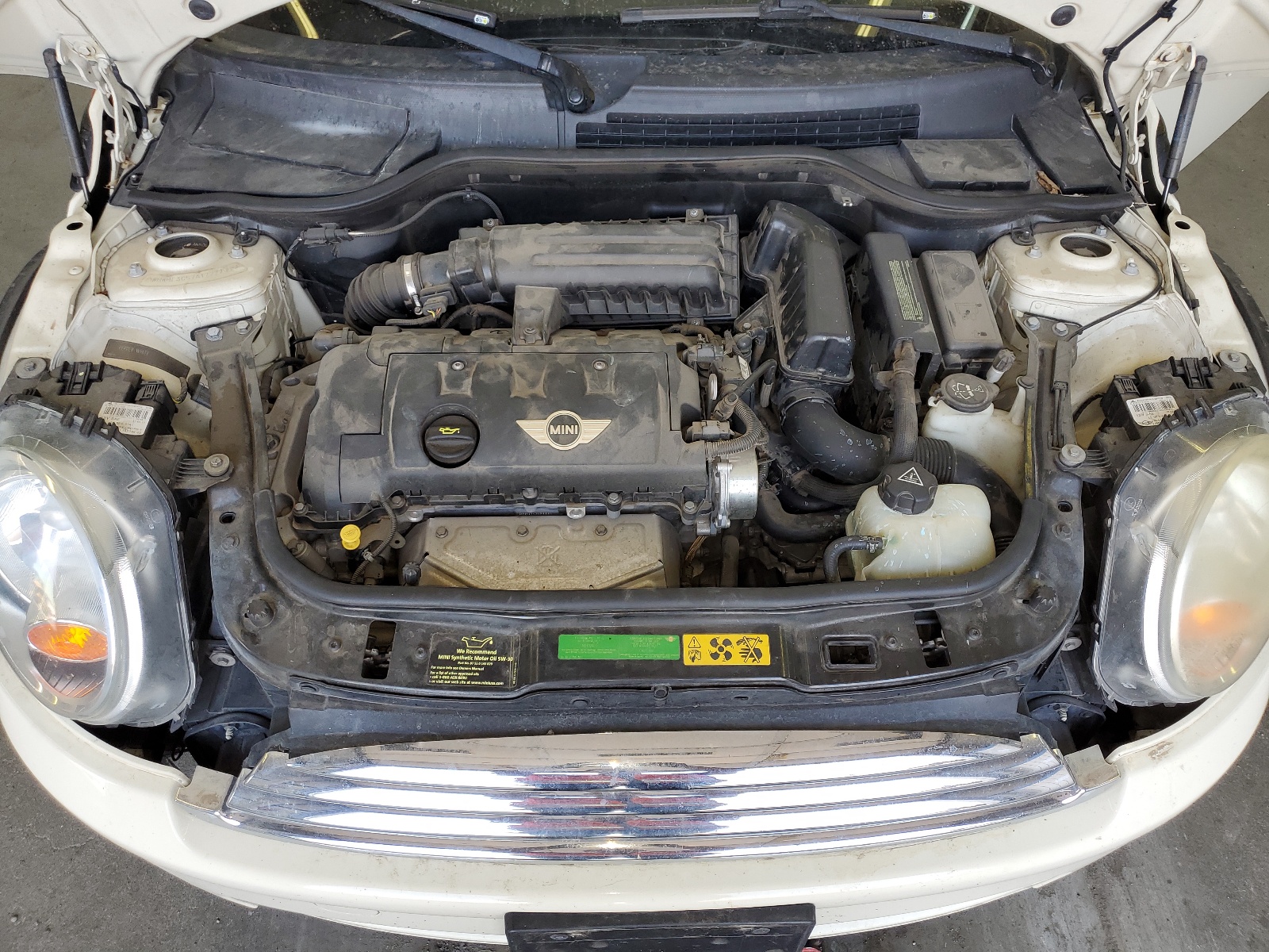 WMWMF3C57ATZ22206 2010 Mini Cooper