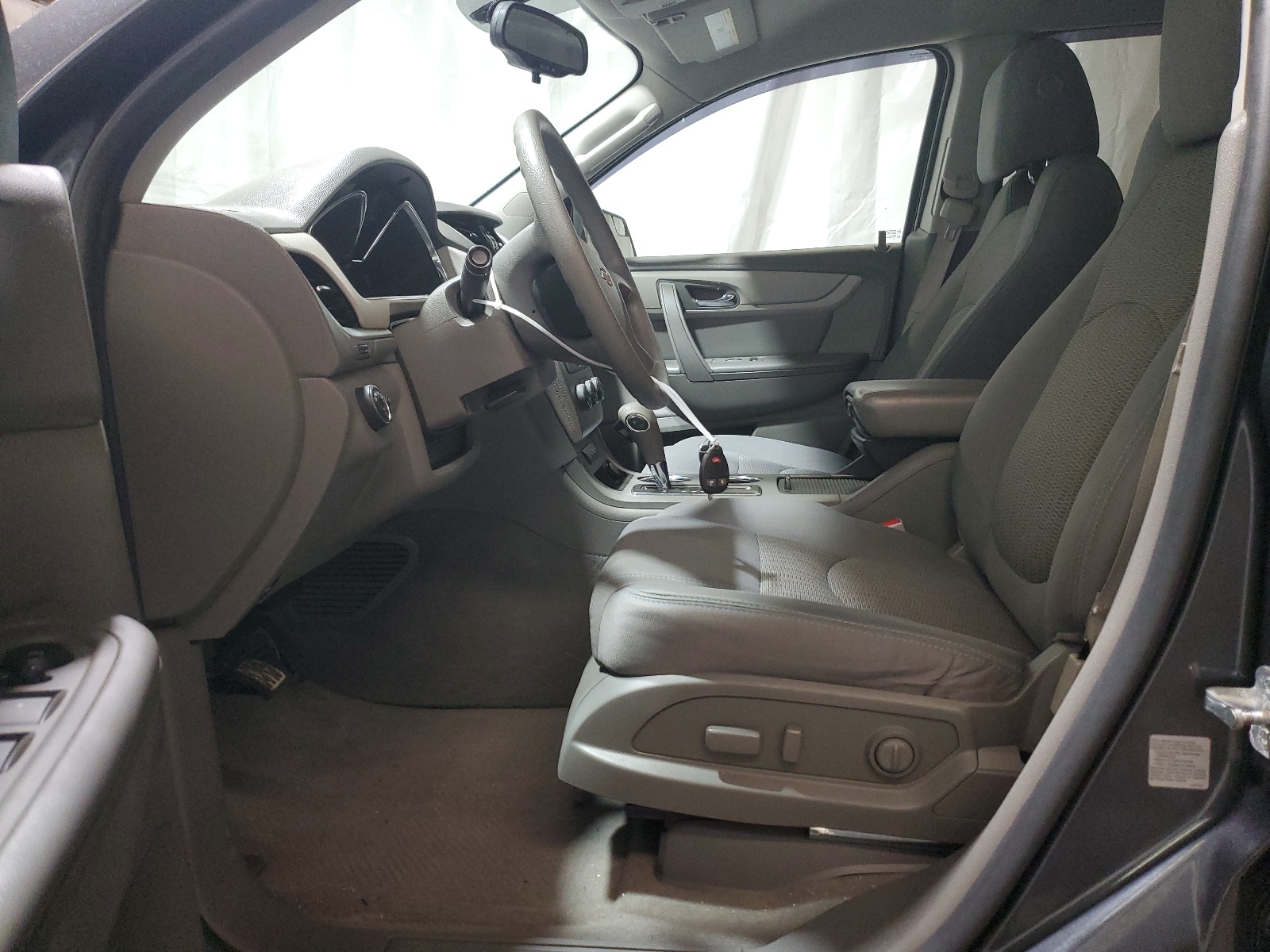 1GNKVFKD5EJ236830 2014 Chevrolet Traverse Ls