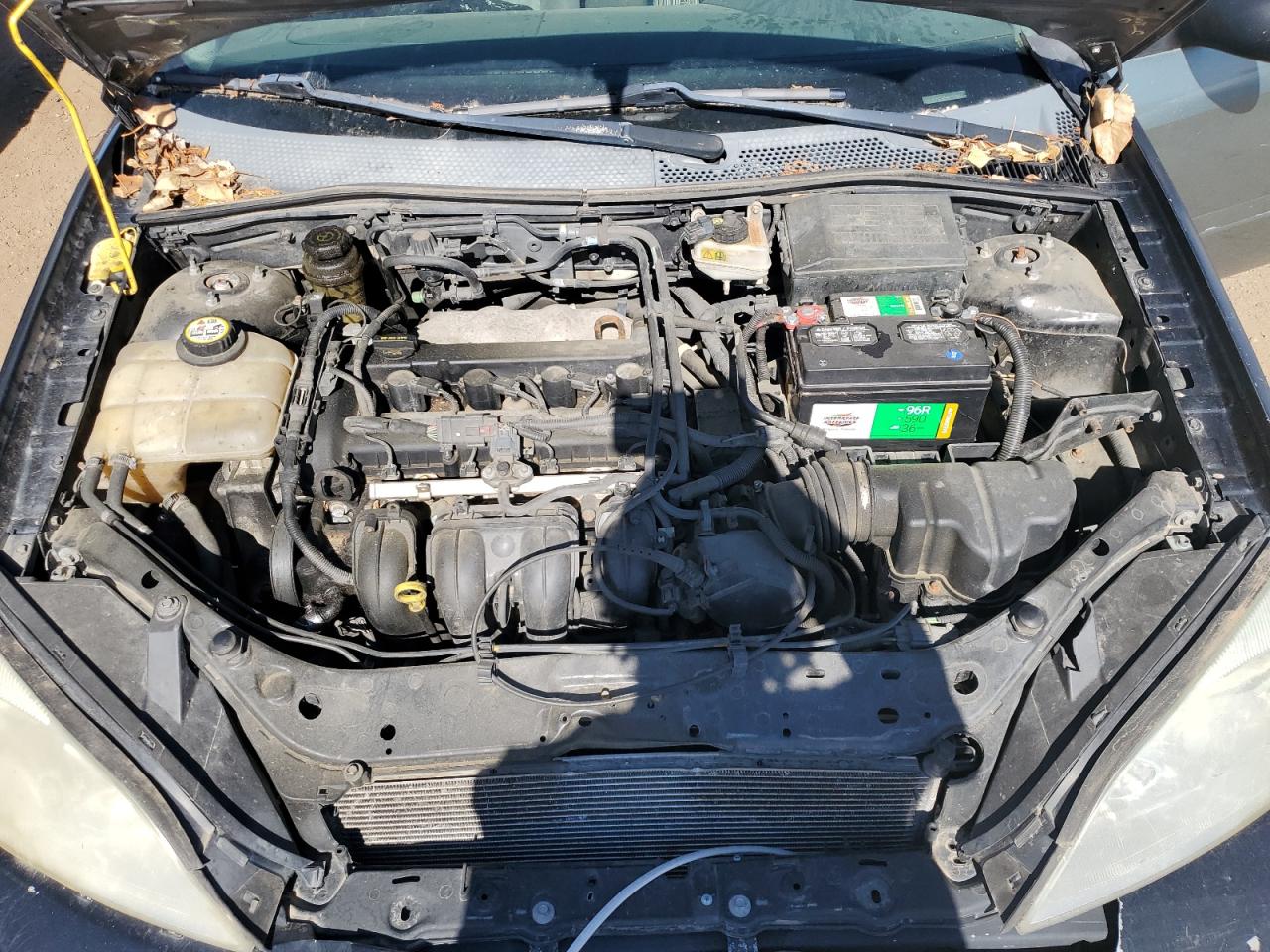 1FAFP34NX5W274894 2005 Ford Focus Zx4