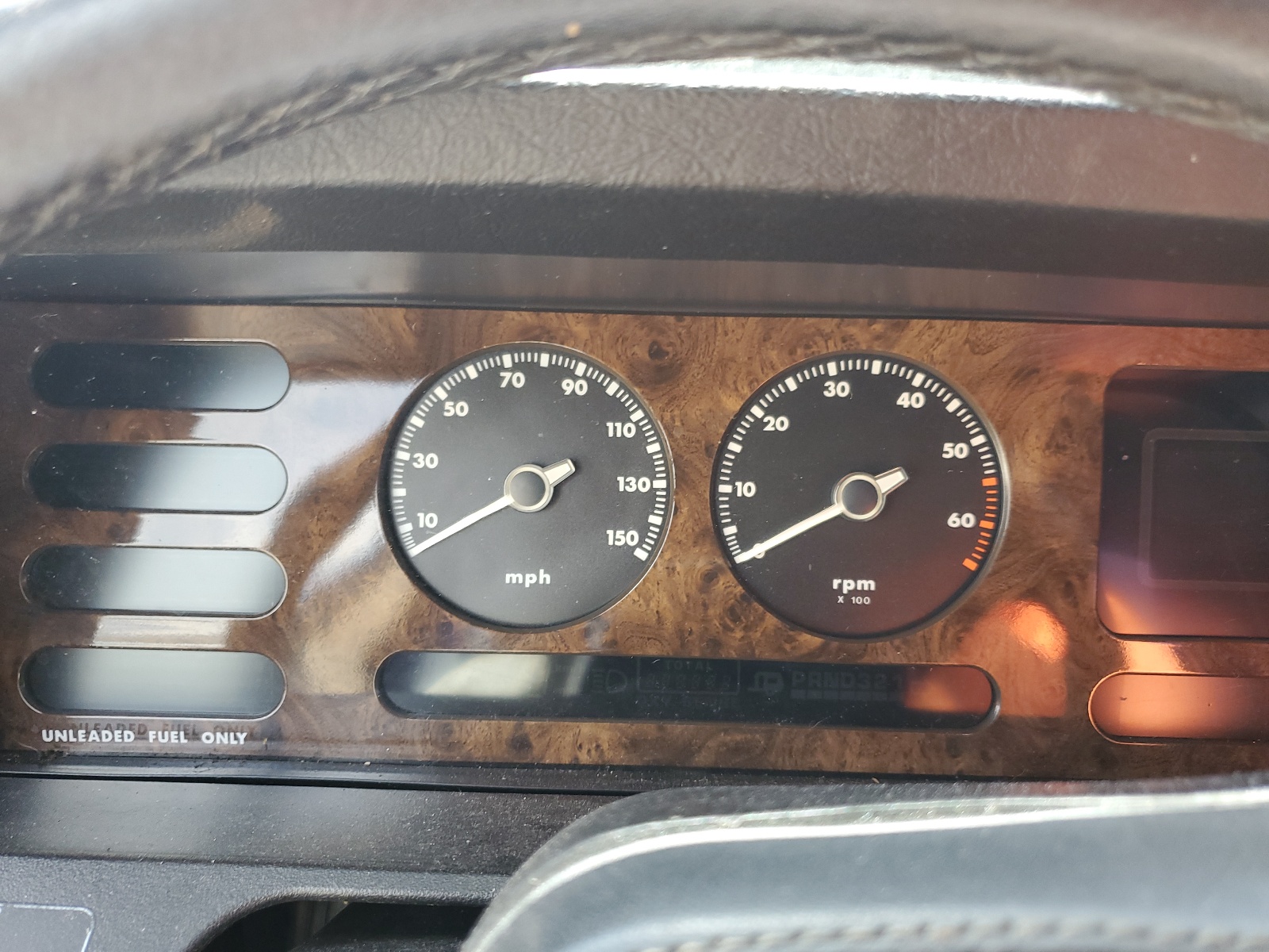 SAJHV1646JC529071 1988 Jaguar Xj6