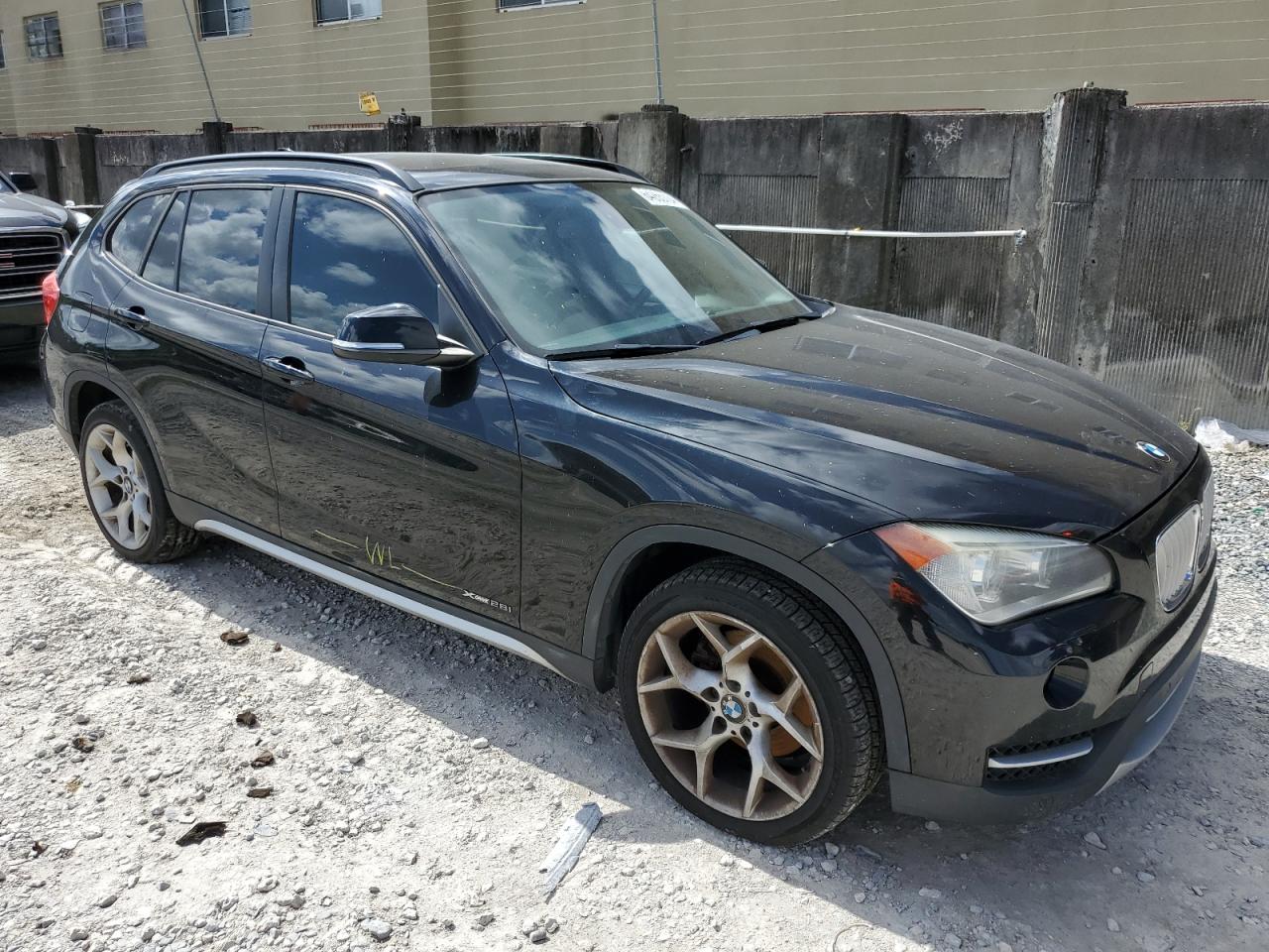2013 BMW X1 - Image 4
