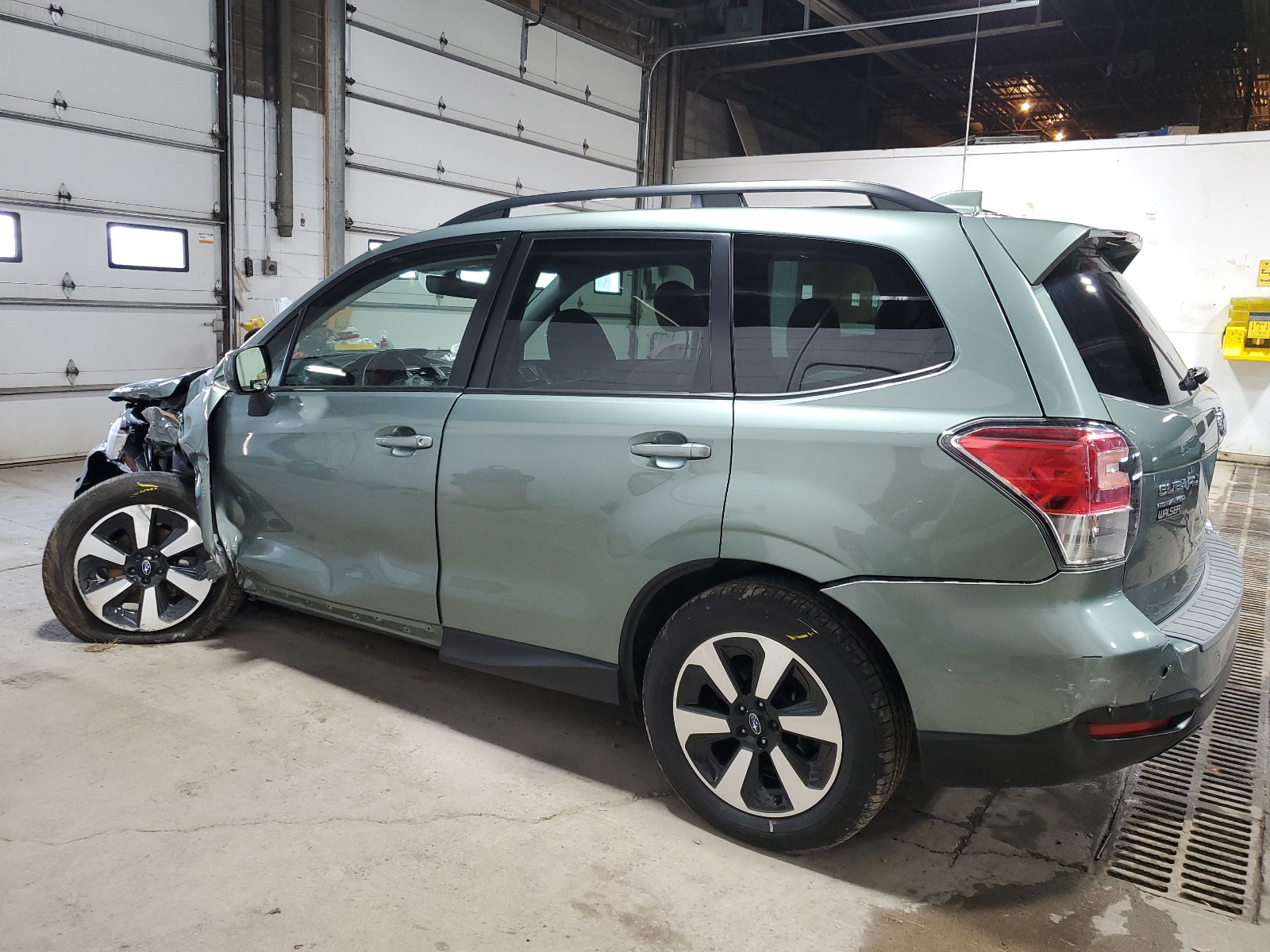 2018 Subaru Forester 2.5I Premium vin: JF2SJAEC6JH434541