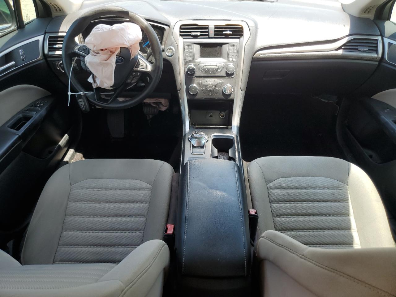 2017 Ford Fusion S VIN: 3FA6P0G70HR198282 Lot: 61672104