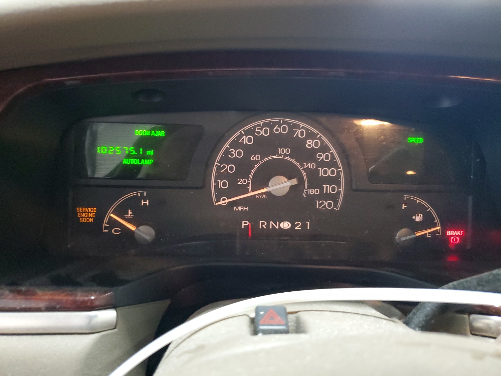 1LNHM82W23Y684607 2003 Lincoln Town Car Signature