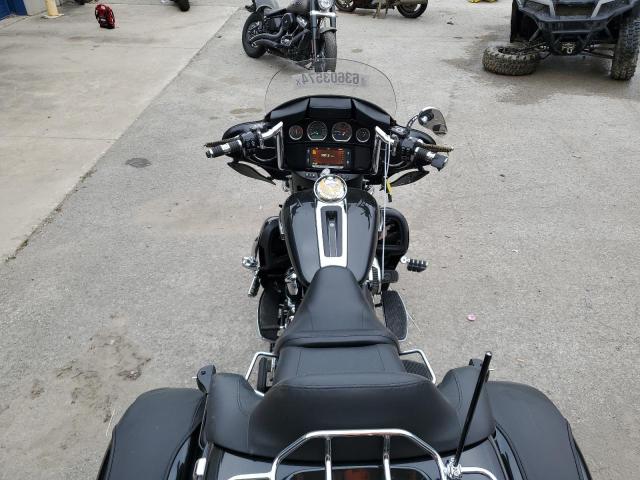  HARLEY-DAVIDSON FL 2018 Черный