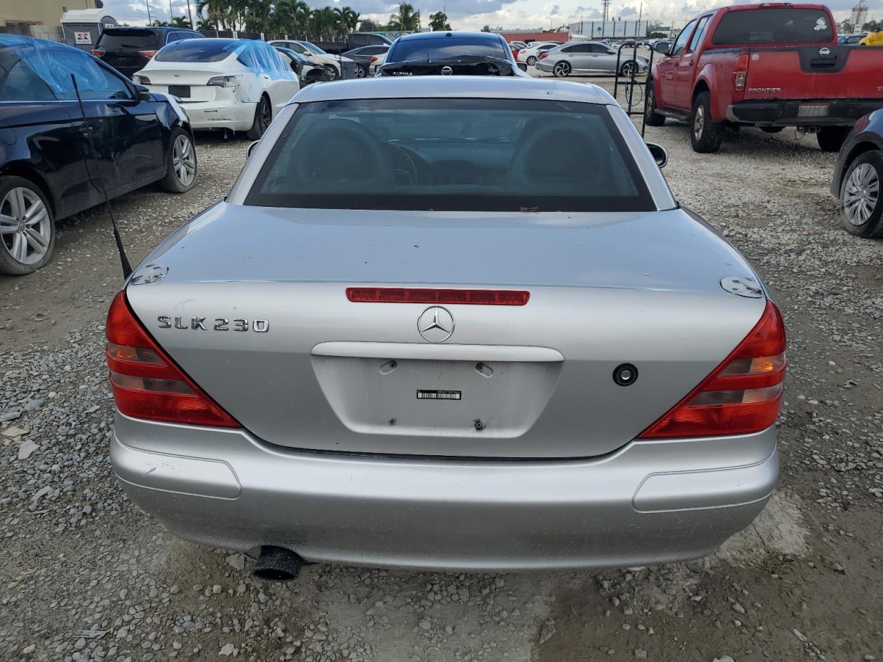 WDBKK47F6WF055982 1998 Mercedes-Benz Slk 230 Kompressor