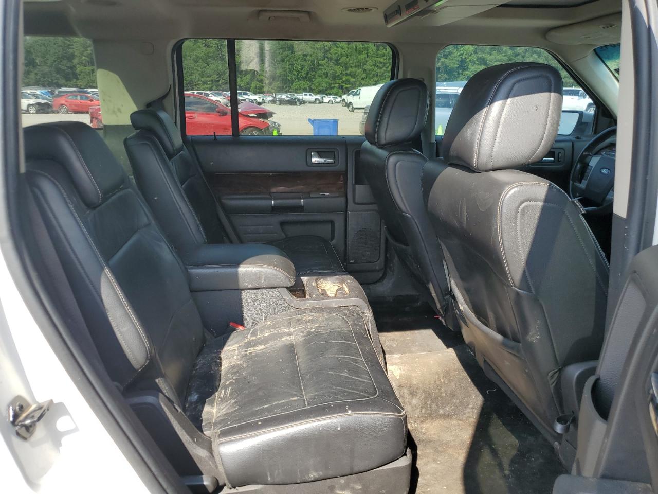 2009 Ford Flex - Image 12