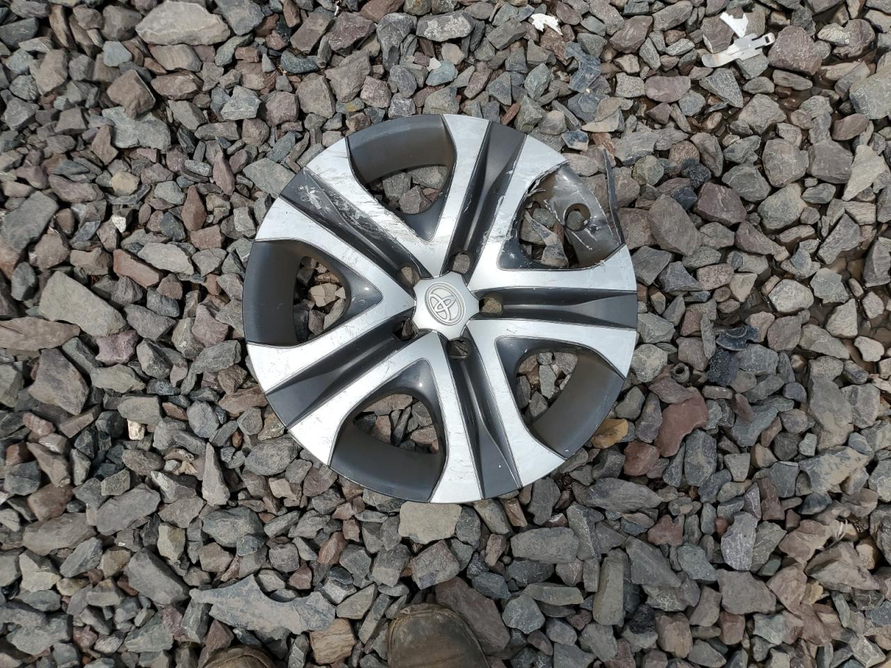 2017 Toyota Rav4 Le VIN: 2T3BFREV2HW553191 Lot: 63007414