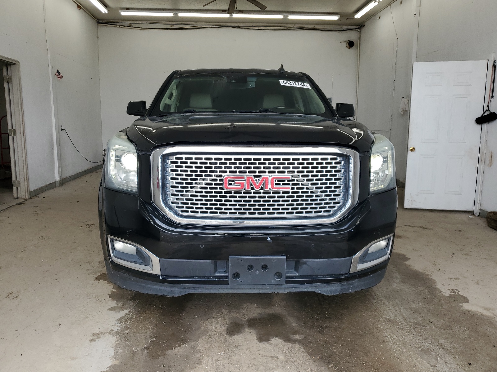 2015 GMC Yukon Denali vin: 1GKS2CKJ8FR213023