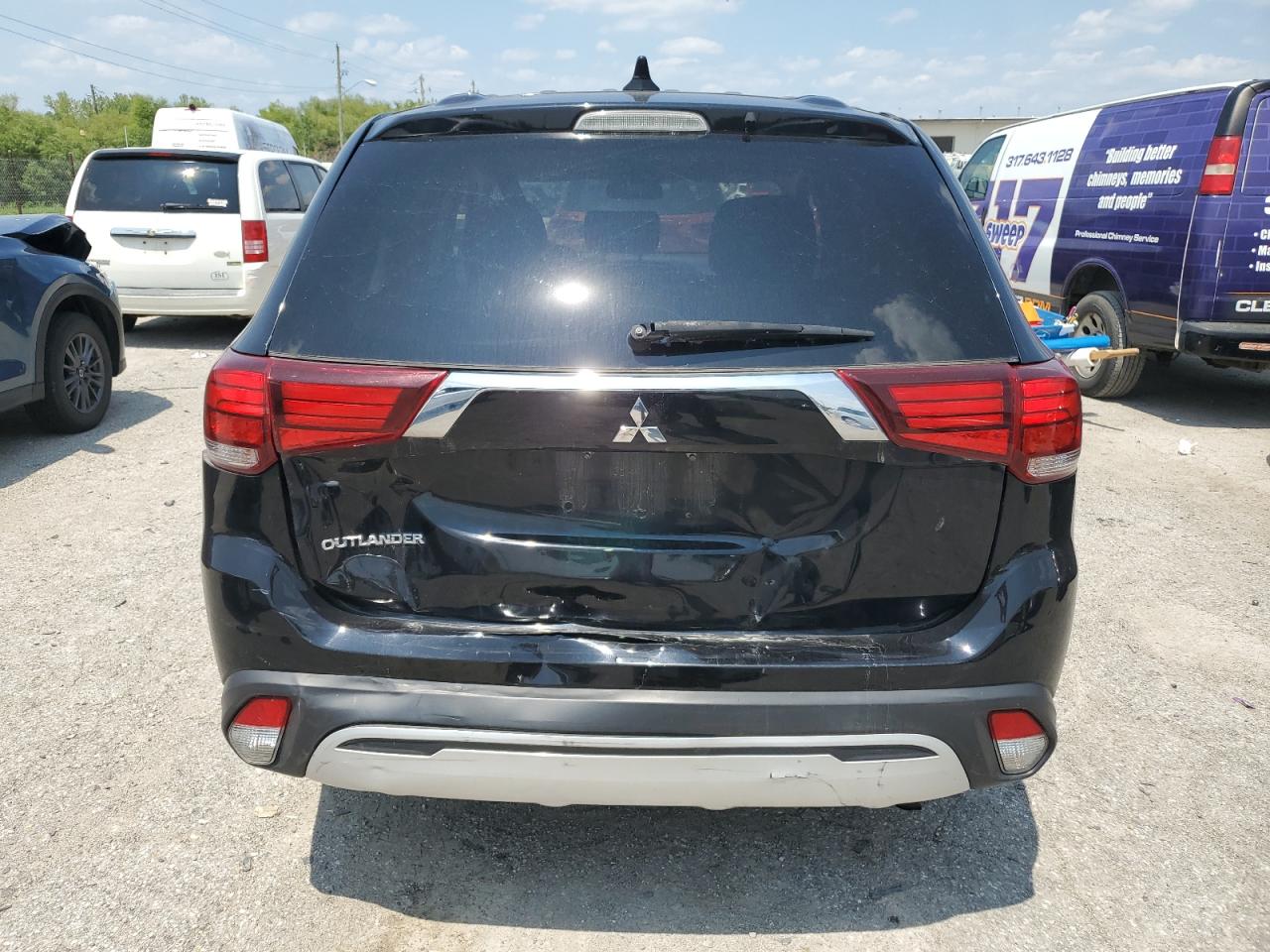 JA4AD2A33LZ007659 2020 Mitsubishi Outlander Es