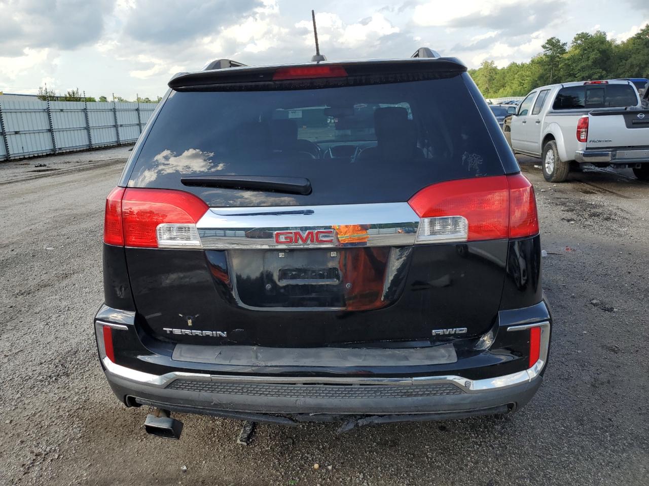 2GKFLUEK6H6104647 2017 GMC Terrain Slt